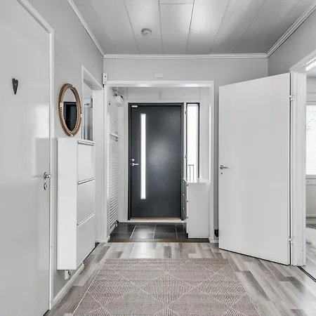 Casa de Férias Santa's Choice For Aurora Hunters , Sauna And Jacuzzi Rovaniemi