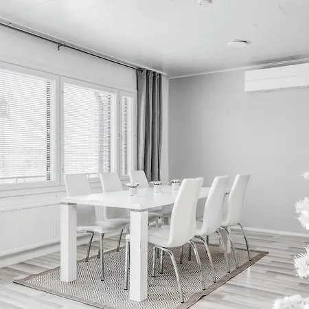 Santa's Choice For Aurora Hunters , Sauna And Jacuzzi Casa de Férias *