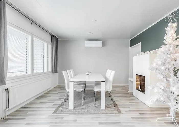 Santa's Choice For Aurora Hunters , Sauna And Jacuzzi Ροβανιέμι